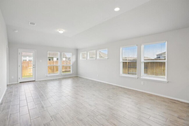 Foto del edificio - 124 Trailside Ln