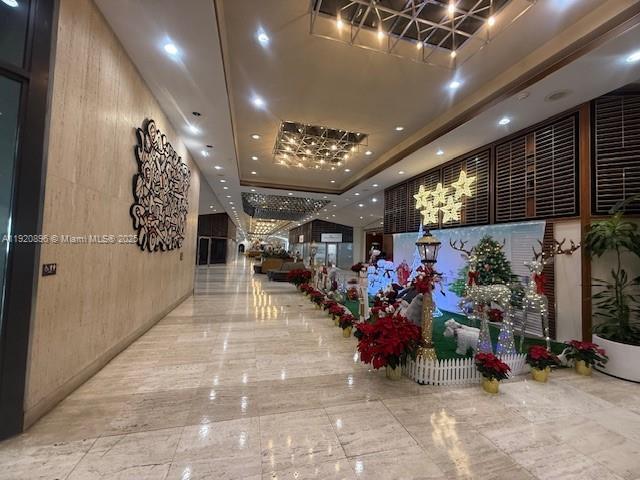 Building Photo - 999 Brickell Bay Dr