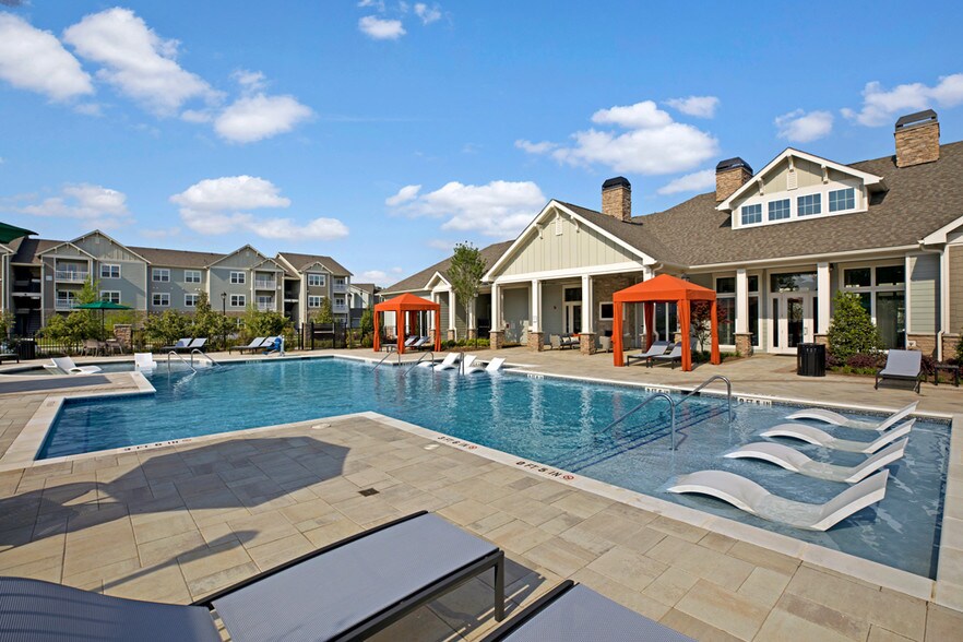 Ascent at Mallard Creek Apartment Homes