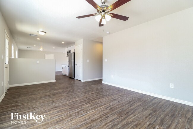 Foto del edificio - 602 E Westchester Dr