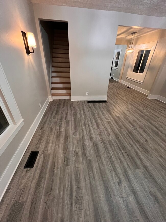 Foto del edificio - 1410 Center St