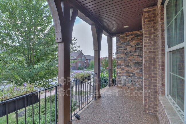Foto del edificio - 5316 Highland Pl Way