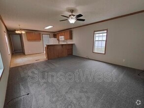 Building Photo - 613 Sunshine Dr