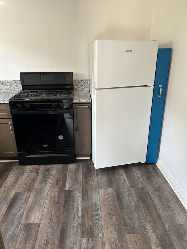 Foto del edificio - Clean, 2-bedroom, 1-bath rental located off Ventura Ave