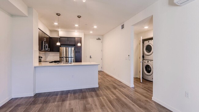 Foto del edificio - The Lark