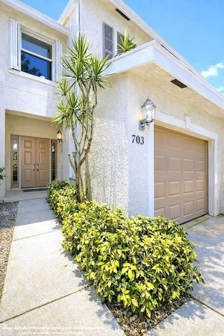 Photo - 703 Crosswinds Dr Townhome