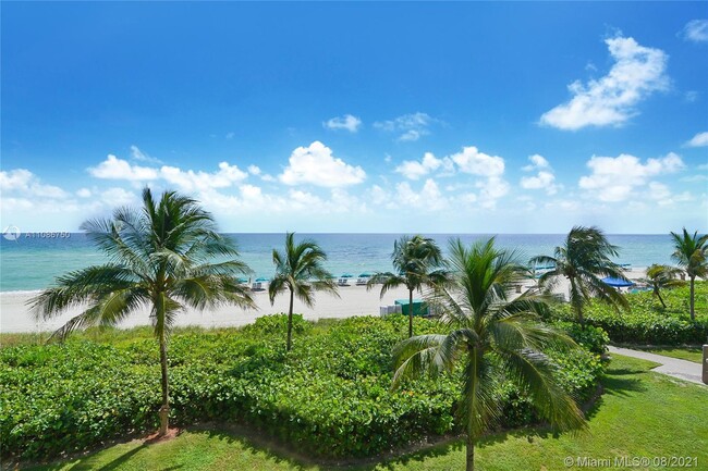 Foto del edificio - 16425 Collins Ave