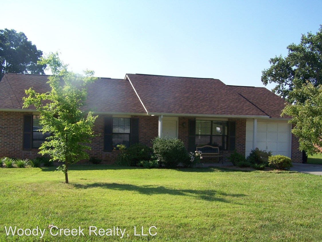 Foto principal - 3 br, 2 bath House - 11320 Wrens Nest Lane
