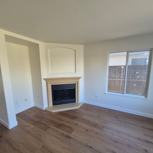 Building Photo - 5317 Buckwood Way