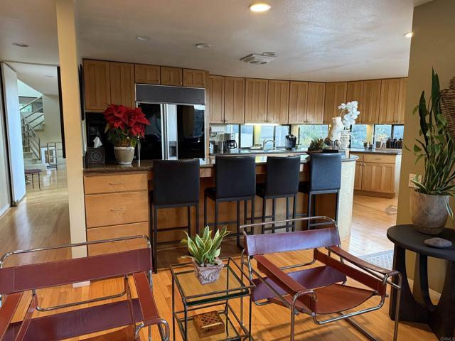 Foto del edificio - 3790 Arroyo Sorrento Rd