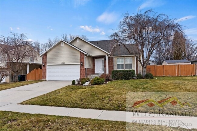 Stunning 5-Bedroom Home in Sandy – Move-In... - Stunning 5-Bedroom Home in Sandy – Move-In...