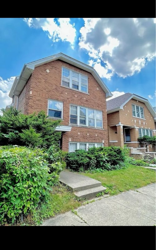 Building Photo - 4931 W Ainslie St