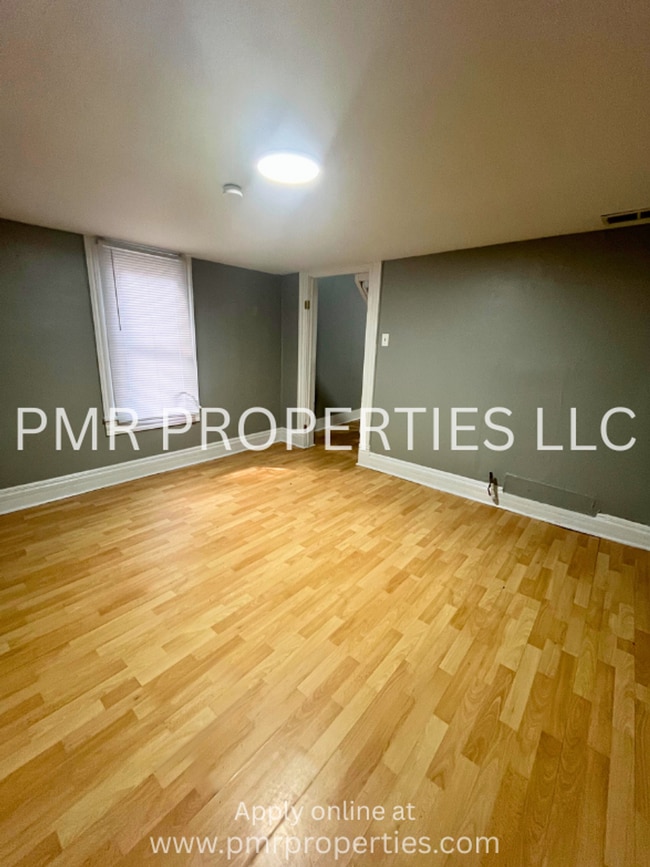 Building Photo - 1 Bedroom/1 Bathroom House