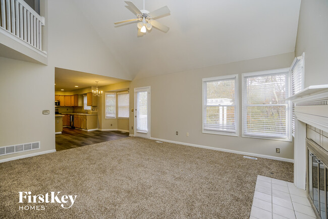 Building Photo - 4759 St Andrews Dr