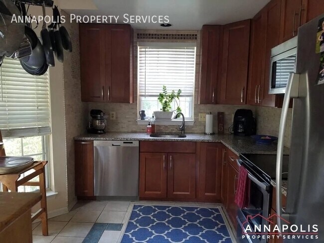 Foto del edificio - 969 Windwhisper Ln