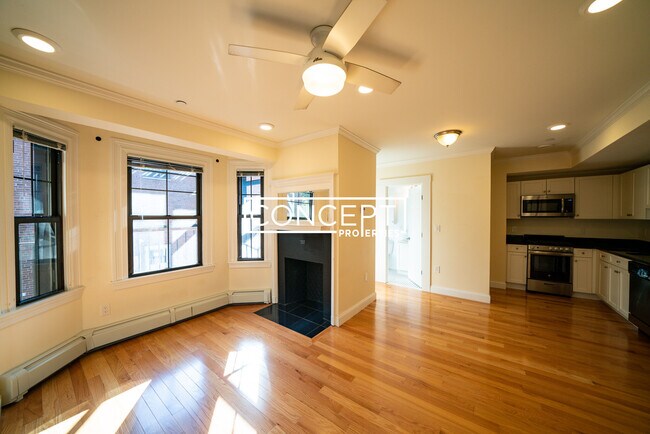 Foto del edificio - 219 Commonwealth Ave