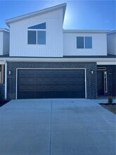 Building Photo - 1821 Lapis Ave