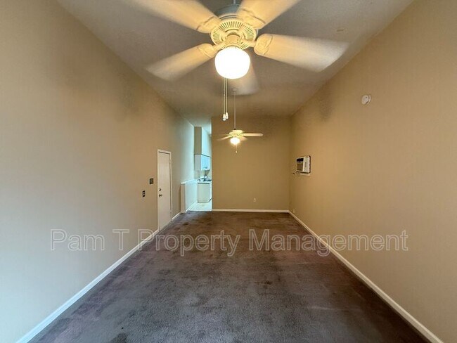 Foto del edificio - 104 Chippewa Dr