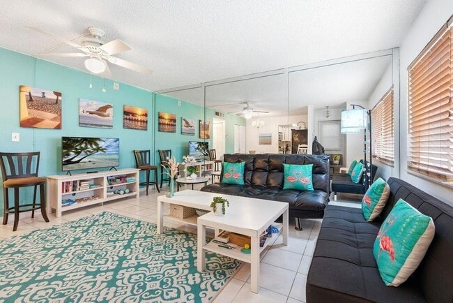 Foto del edificio - 1401 N 12th Ct