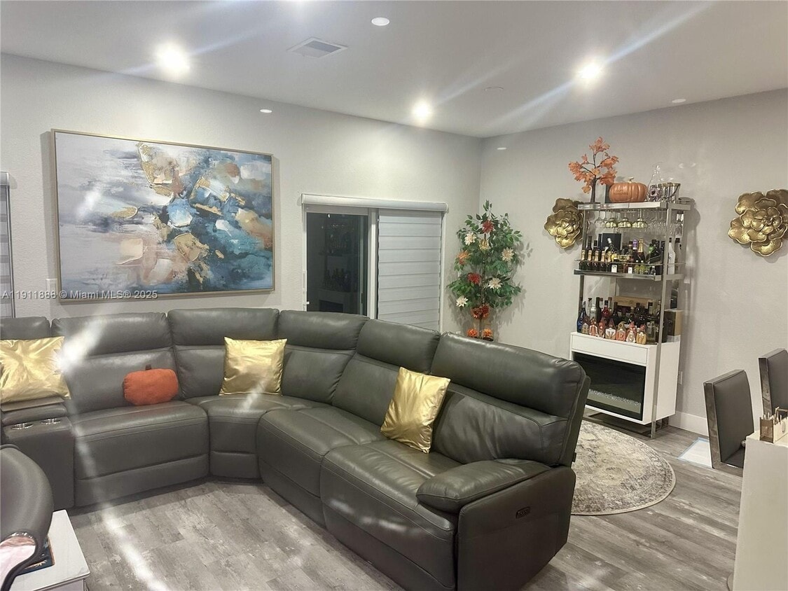 Foto principal - 4972 SW 127th Ave