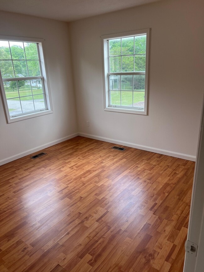 Building Photo - 111 Paint Rock Ferry Rd