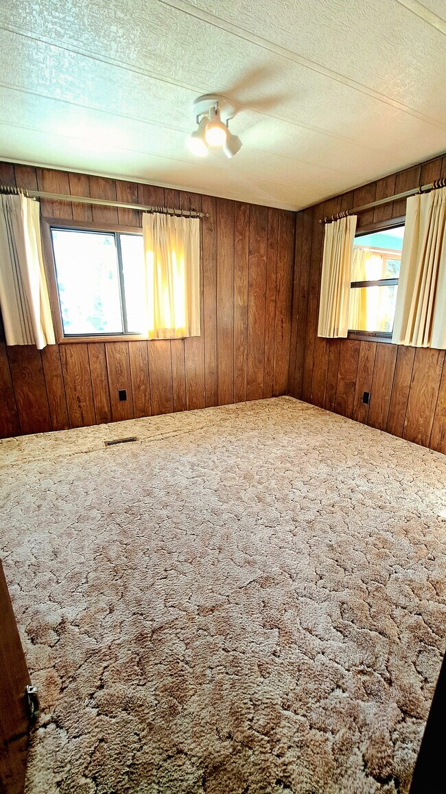 Building Photo - 111 Owsley Ln