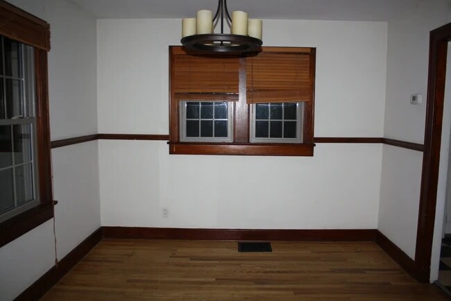 Foto del edificio - 708 N Washington St