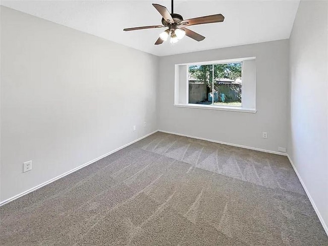 Foto del edificio - 22951 Sherioaks Ln