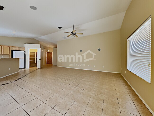 Foto del edificio - 6773 W Copperwood Way