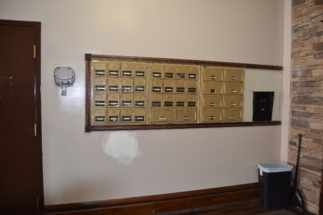 Building Photo - 160 Fayette St