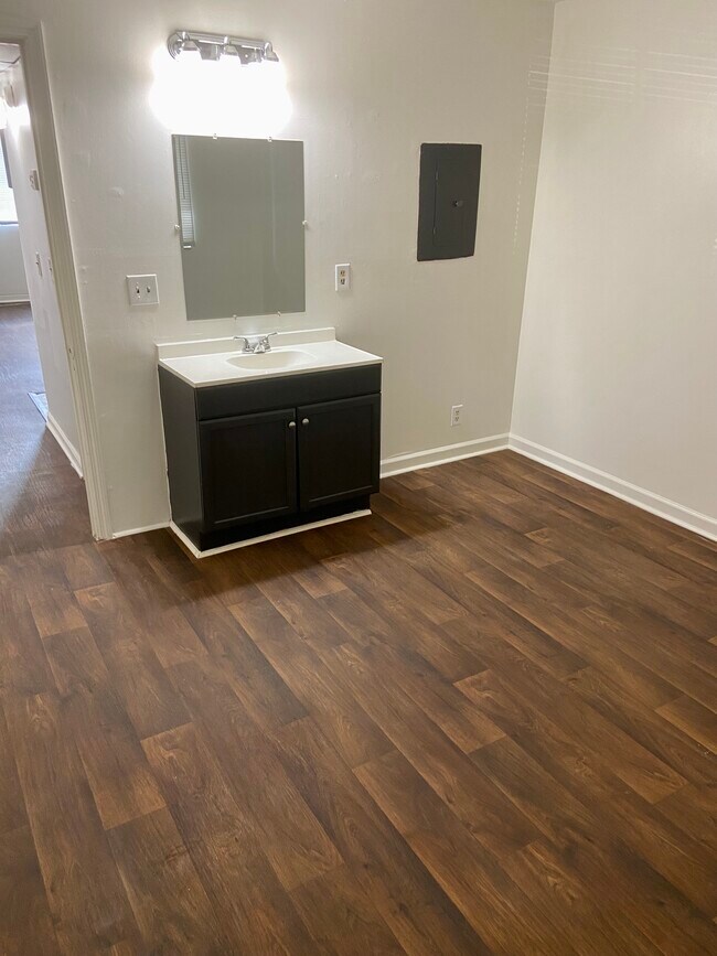 808 Wren Rd Unit 14, Goodlettsville, TN 37072 Apartments in