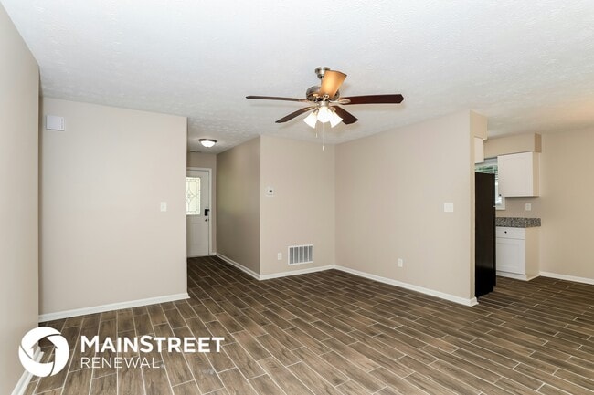 Building Photo - 9073 Woodgreen Way