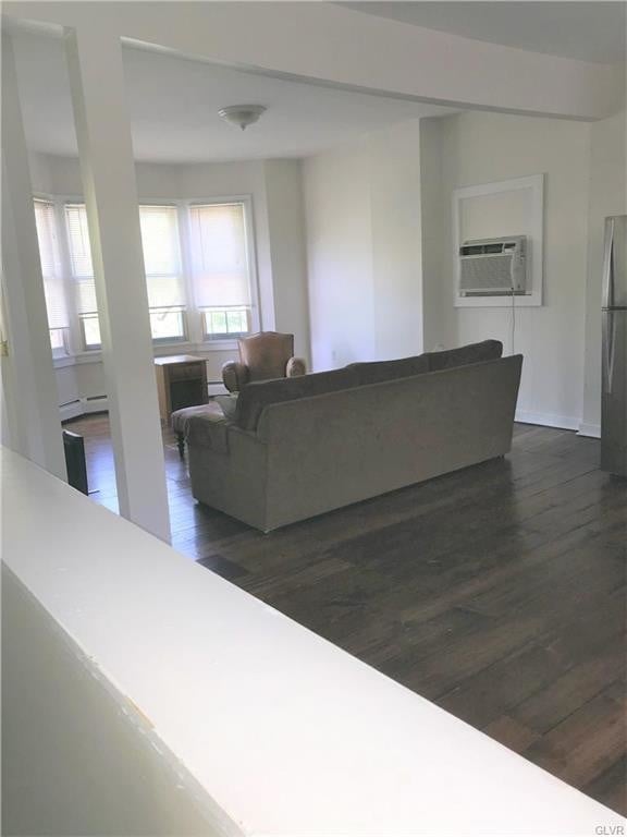 Building Photo - 344 Bushkill St