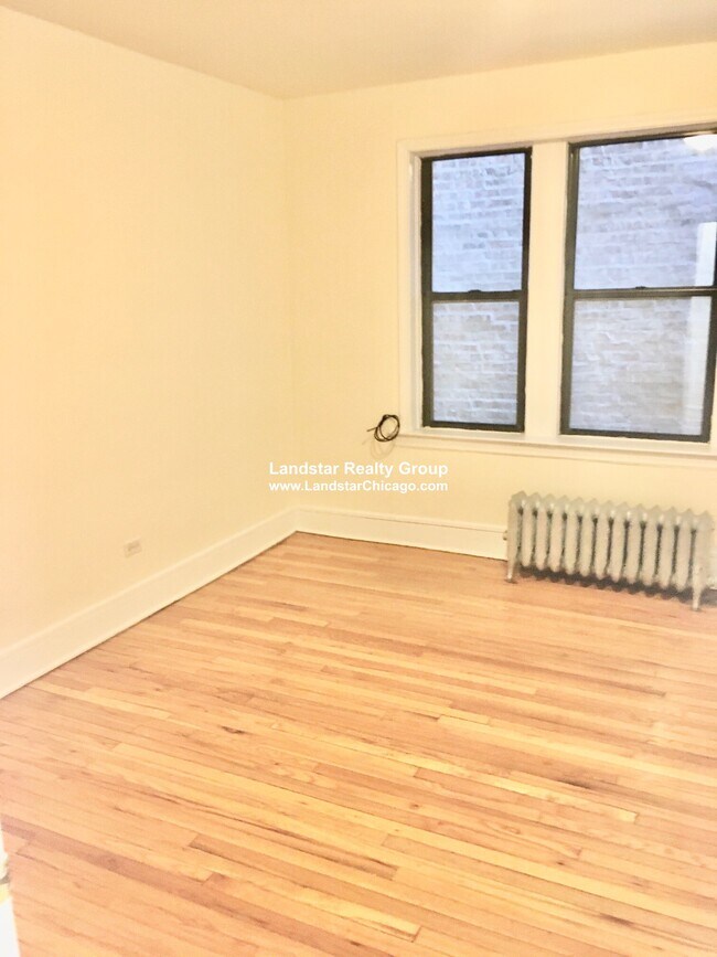 Foto del edificio - 2338 N Spaulding Ave