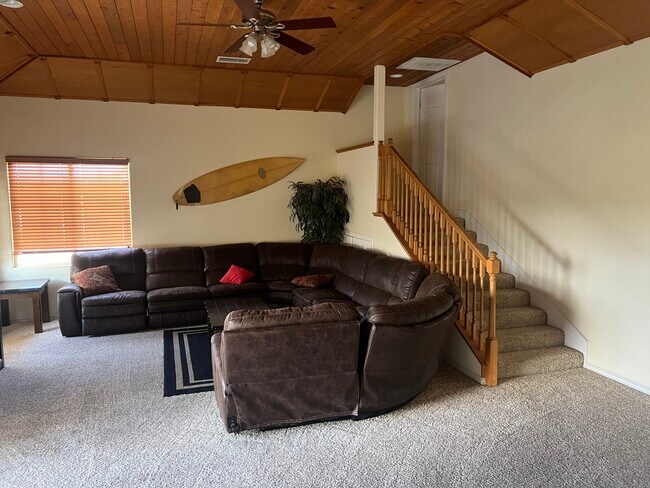 Building Photo - 29651 Bonanza Pl