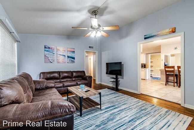 Building Photo - 4 br, 2.5 bath House - 5841 Rio Vista