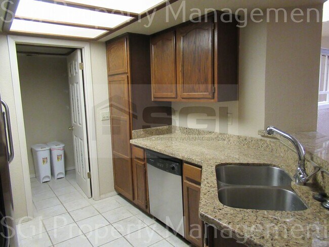 Foto del edificio - MOON VALLEY HOME!!!