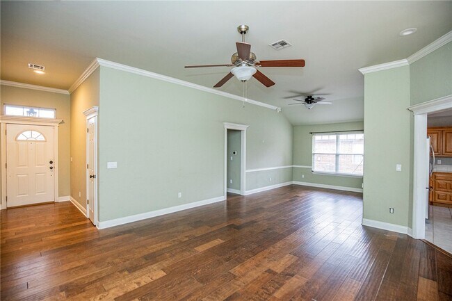 Foto del edificio - 3800 SE 8th St