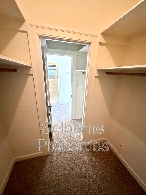 Foto del edificio - 5339 Broadway