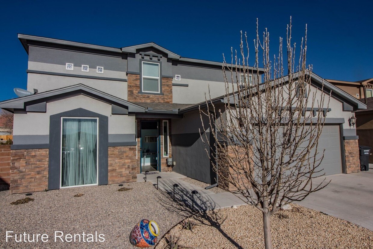 Primary Photo - 6 br, 3 bath House - 437 Palo Duro