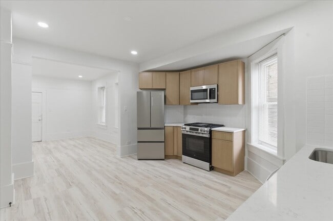 Building Photo - 2607 W Haddon Ave