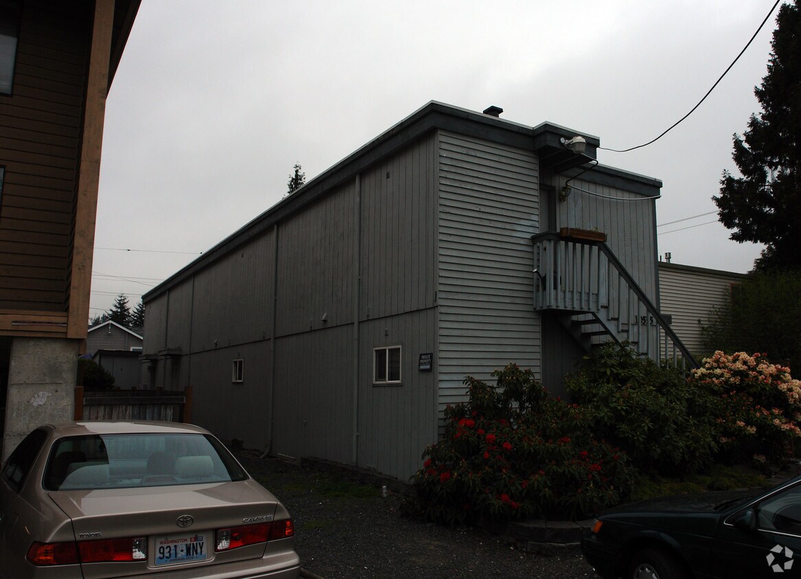 Foto del edificio - 10555 Midvale Ave N