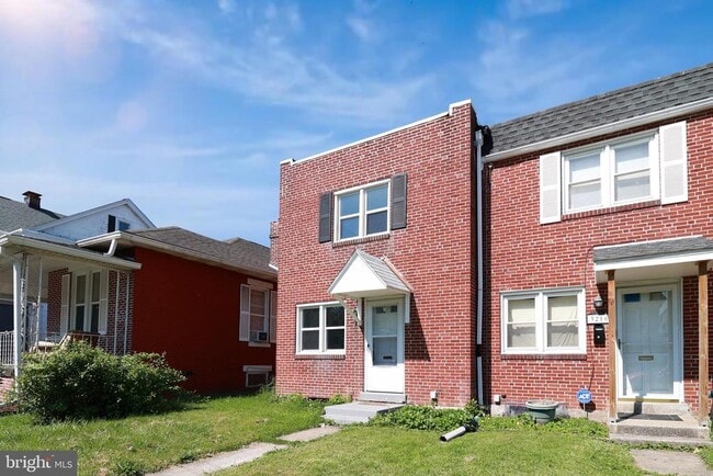 Building Photo - 3214 N 6th St