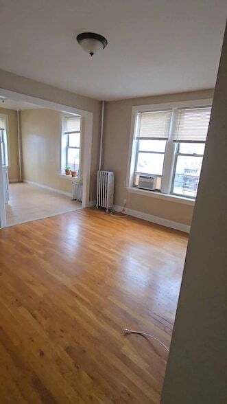 Foto del edificio - 39-19 62nd St