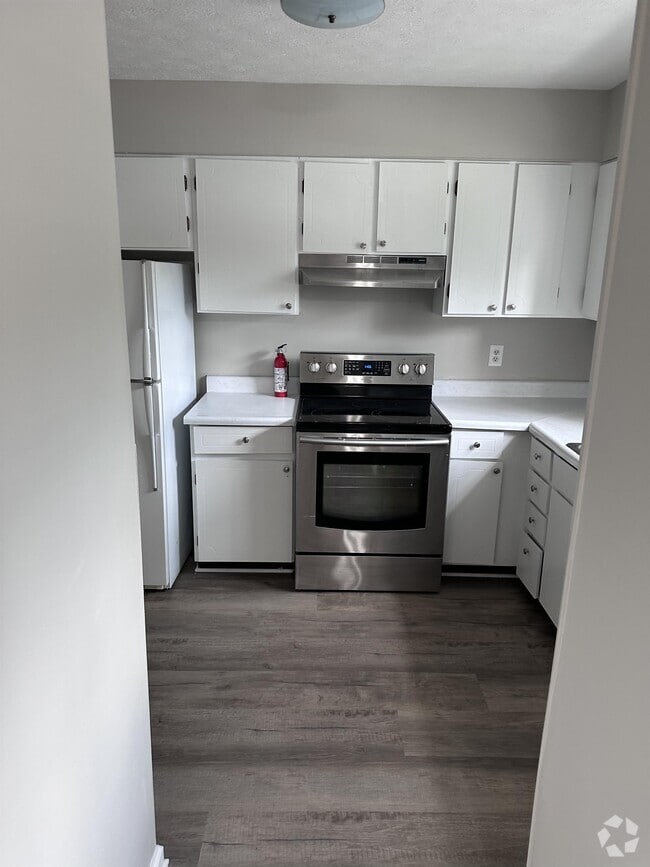 Building Photo - 185 Eaglewood Way