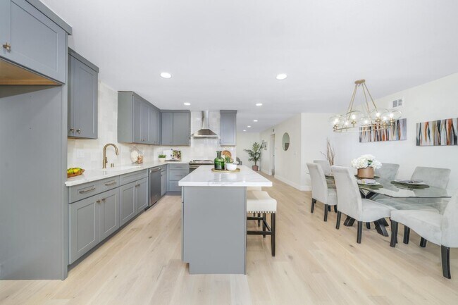 Foto del edificio - 1671 Nightingale Ave