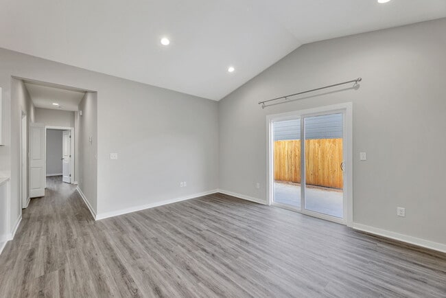 Building Photo - 13432 Haskell Ct