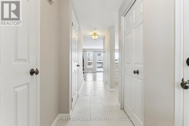 Building Photo - 213 Snowdrop Crescent