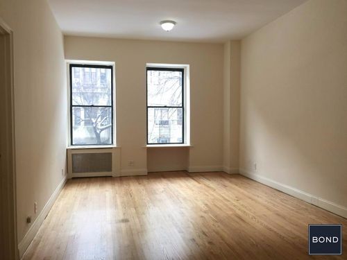 Building Photo - 53 W 75th St