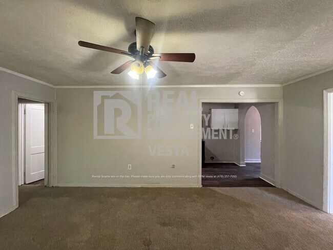 Building Photo - 3816 Frances Dr